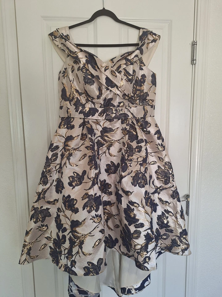 VESTIDO DE NOVIA OLEG CASSINI DAVID’S TALLA 16 NUEVO Foto 1 de 4