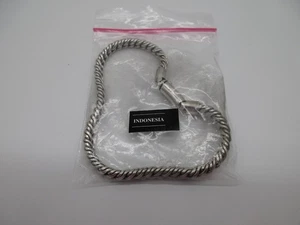 Novica Bali Unisex Sterlingsilber markantes Gliederarmband, gezwirnt, 8,5" Länge - Bild 1 von 7