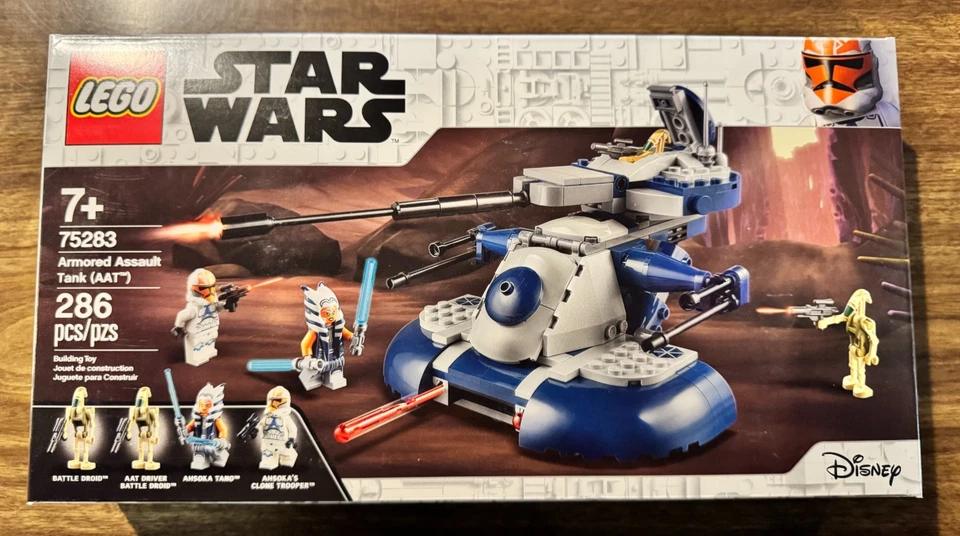 LEGO Star Wars: Armored Assault Tank (AAT) (75283) - Image 1 of 2