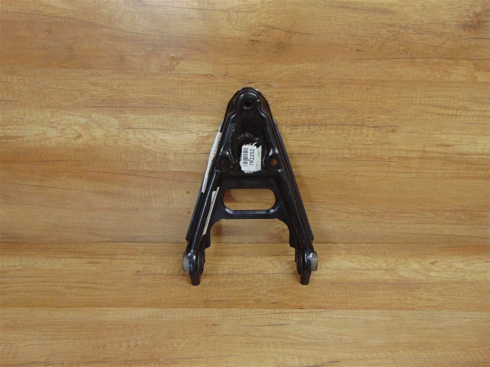 Brazo de control Wishbone delantero suspensión genuino inteligente 450/452 Q0014141V002000000 Foto 1 de 1