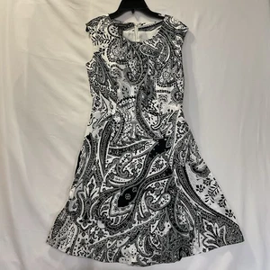 Maxi abito INC International Concepts taglia 4 donna nero bianco paisley senza maniche - Foto 1 di 9