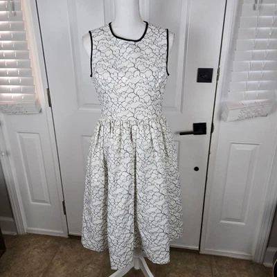 Kate Spade New York Rena 连衣裙 8 码无袖黑色白色花卉蕾丝 Midi — 第 1/4 张图片