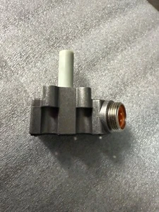 Euchner EZT1F1.250 20-250 VAC/DC Proximity Switch - Picture 1 of 5