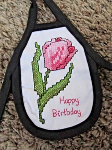 "Happy Birthday" Flaschendeko Schnaps-Weingeschirrseife Geschenk Kreuzstich NEU - Bild 1 von 4