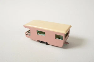 Matchbox Trailer Caravan (R4E) Lesney (JSF6) No 23 England Pink Light Blue - Picture 1 of 6