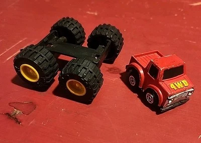Vintage Minicars Diecast  World Toy  Transformer 4WD Truck RED 1:200 Scale - Image 1 of 4