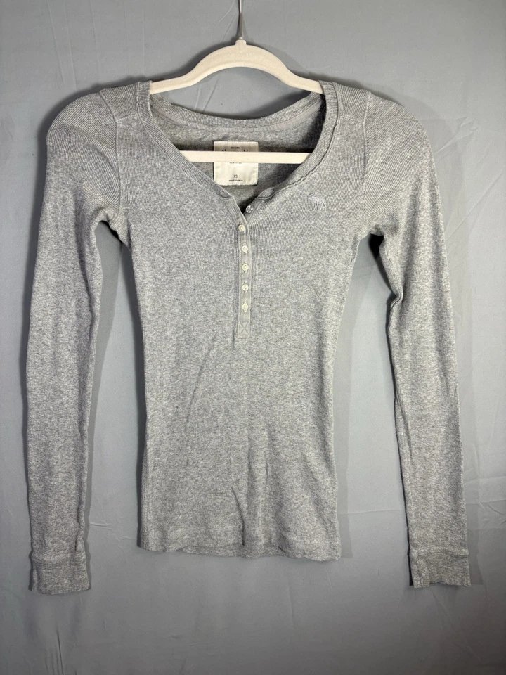 Top Henley Abercrombie & Fitch Y2K Vintage Bella Swan Acanalado Manga Larga Talla XS Foto 1 de 4