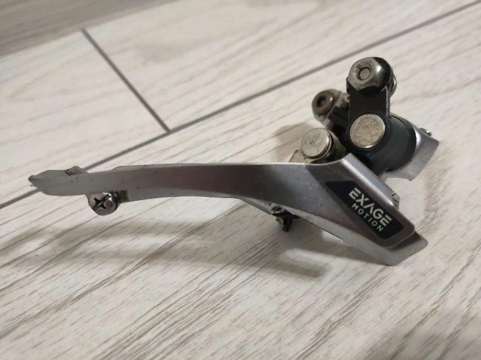 Classic Shimano Exage FD-A250 Bicycle Front Derailleur 28.6 mm Clamp - Image 1 of 4