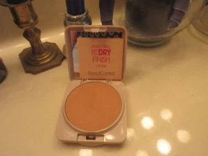 BeautiControl Perfecting Wet/Dry Finish-Dark CL! .53 oz. - Picture 1 of 3