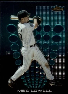 2004 Finest Baseball Card #57 Mike Lowell - Picture 1 of 2