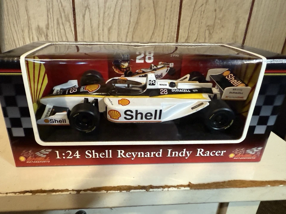 Литой под давлением спортивный автомобиль Shell Reynard Indy Racer 1996 No28 EPI 1:64 - Изображение 1 из 3