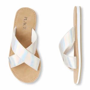 NWT The Childrens Place Girls Metallic Cross Slide White Shimmer Sandals Size 11 - Picture 1 of 3