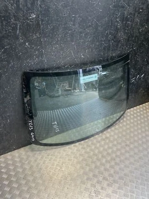 Parabrisas trasero Volkswagen JETTA IV 2015 Foto 1 de 3