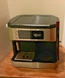 Máquina de café con leche espresso todo en uno DeLonghi COM530M - jarra rota - Imagen 1 de 10