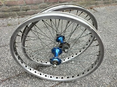 MONGOOSE PRO CLASS old school VINTAGE 20 X 1.75 WHEELS - Image 1 of 4