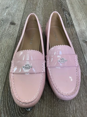 Mocasines sin cordones Coach rosa Odette charol talla 8B raros Foto 1 de 4