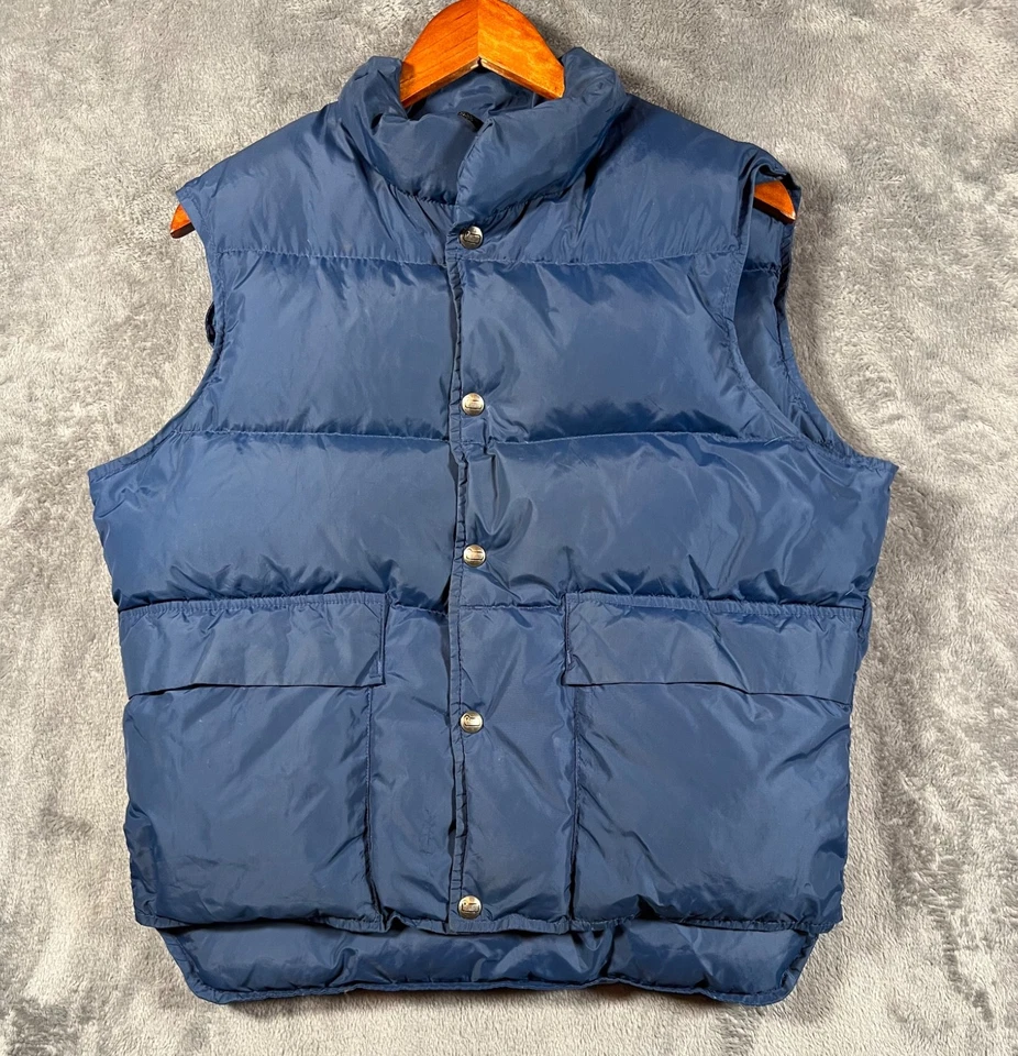 Chaleco Woolrich Puffer Hombre Medio Azul Frente a Presión 2103 Plumón De Colección Hecho en EE. UU. Foto 1 de 4
