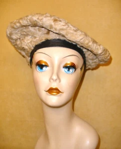 1970's Apricot Persian Lamb Beret w/ Black Leather Trim - Picture 1 of 7
