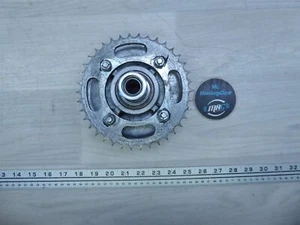 1966 Suzuki S32 Olympian 150 S500) rear wheel sprocket and carrier - Picture 1 of 12