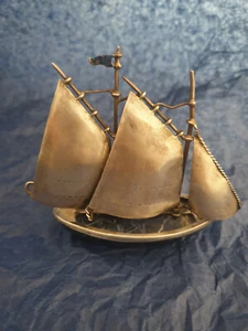 ILIAS LALAOUNIS PLATA ESTERLINA 925 VELERO MINIATURA SOBRE LAPISLÁZULI. - Imagen 1 de 10