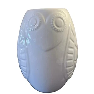 Jonathan Adler Happy Chic Lola Owl 10” White Ceramic Porcelain Bird Vase MCM Mod - Picture 1 of 6