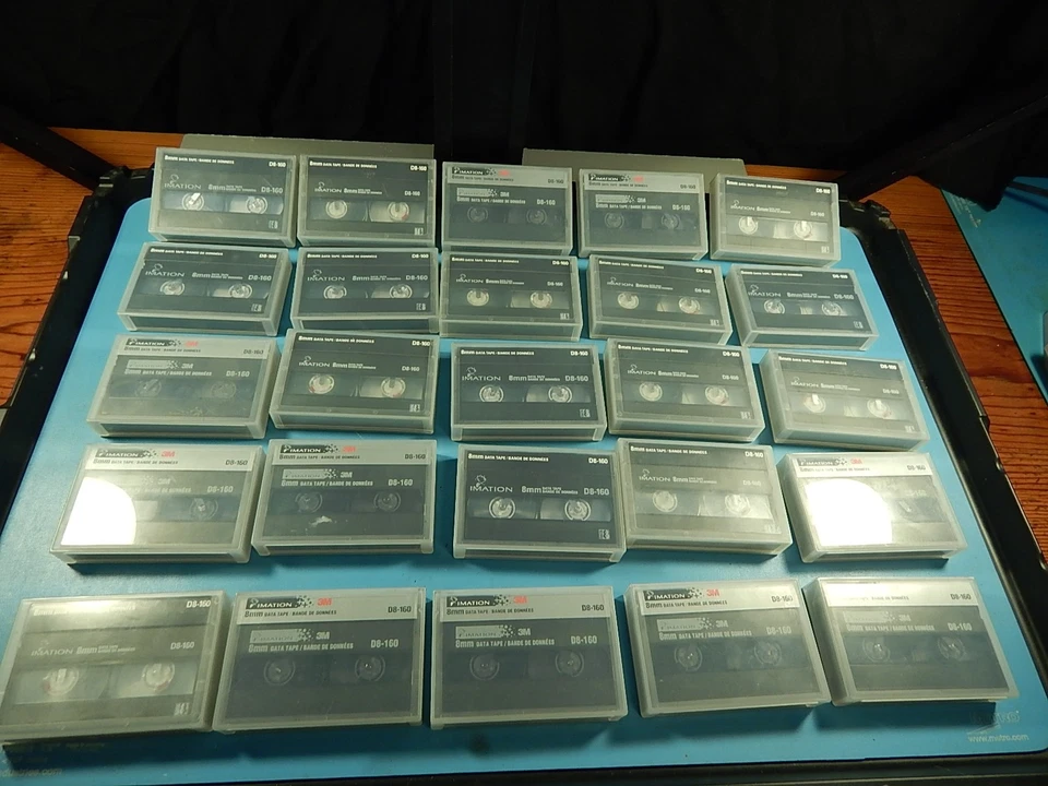 Imation -3M - 8mm D8 - 160. Cintas de datos, lote de 25 - usadas Foto 1 de 4