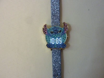 Darling Disney Lilo e Stitch Strass e Glitter Pulseira LED Azul Relógio Adulto! - Imagem 1 de 4