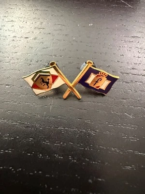 Badge Ferrari Pininfarina Emblème logo drapeau flag  - Photo 1/2