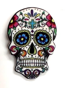 DAY OF THE DEAD SKULL PIN plastic Halloween brooch gift idea 1.75" X 1.25"#63 - Picture 1 of 3