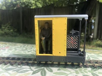 GN15 - Simplex Caravan critter -NEW - G-scale on 00 track using a tenshodo spud - Image 1 of 4