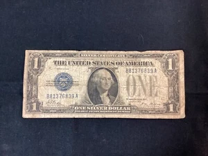 1928 $1 ONE DOLLAR “FUNNYBACK” SILVER CERTIFICATE - LTS.46 - Picture 1 of 2