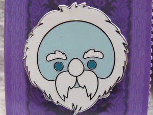 2016 Disney Haunted Mansion Ghost Gus Tsum Tsum Cute Booster Trading Pin - Picture 1 of 4