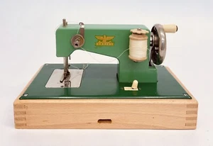 Casige Toy Sewing Machine Green Vtg Western Germany 1424 Working - Picture 1 of 14