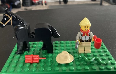 Lego Western Wild West Custom Cowgirl Minifig Tools Pistol Hat Horse Lot 3 6765 - Image 1 of 2