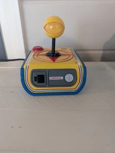2005 JAKKS PACIFIC NAMCO PAC-MAN ARCADE GAMES PLUG & PLAY JOYSTICK CONTROLLER - Picture 1 of 3