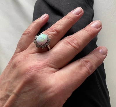 925 CZ Sterling Silberring mit farbprächtigen Opal, Zirkonia Umrandung, RG 57 - Bild 1 von 4