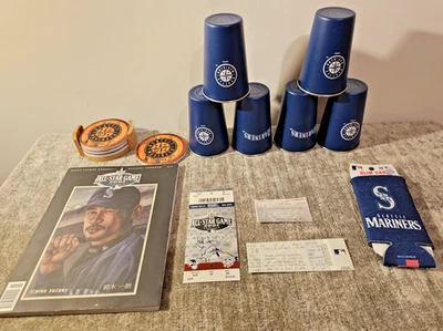Vintage All Star Game Seattle Mariners Program Ichiro Suzuki Mariners & Fan Lot - Image 1 of 4