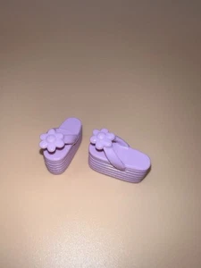 Poupée barbie adulte ado SKIPPER : FASHION AVENUE PLATEFORME ROSE SANDALE FLEUR chaussures - Photo 1/4
