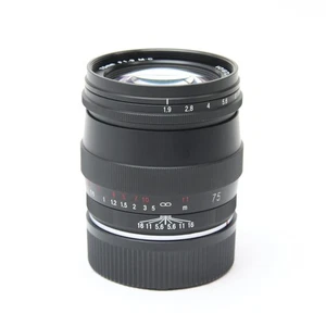 Voigtlander ULTRON 75mm F/1.9 MC VM (for Leica M mount)  #354 - Picture 1 of 12