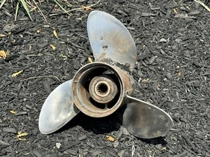 3 Blade Boat Propeller, Stainless Steel 11.5" tip to tip, Use or Display Decor - Foto 1 di 14