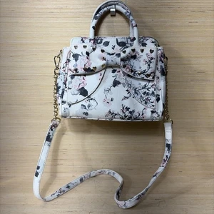 Monedero Betsey Johnson blanco floral con asa dorada - Imagen 1 de 8