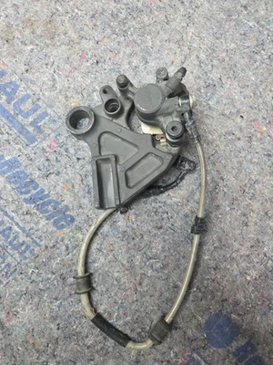 Pinza de freno trasera Kawasaki Ninja Zx10r 2017 ABS con soporte de montaje OEM ZX10 Foto 1 de 4