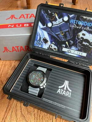 Reloj Atari Nubeo Edición Limitada Asteroides Coleccionables Nova Nightfall  Foto 1 de 4