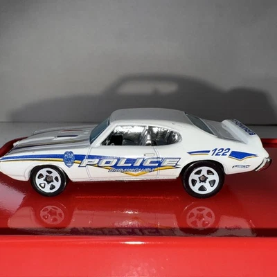 Hot Wheels 2005 HW Main Street '69 Pontiac GTO The Judge Birmingham Police Car - Image 1 of 4