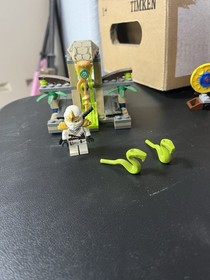 LEGO Ninjago Venomari Shrine 9440 Complete Set with Zane Minifigure