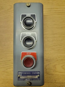 Estación de control de alta resistencia Square D 9001 GG-303 - Imagen 1 de 1