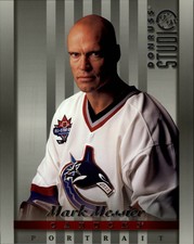 1997-98 (CANUCKS) Studio Portraits #9 Mark Messier