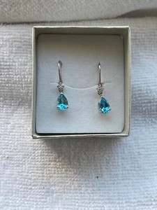 NWT 14K White Gold Swiss Blue Pear Shape Topaz/Diamond Accent Leverback Earrings - Picture 1 of 6