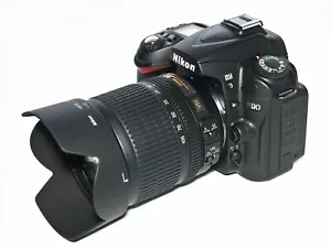 Nikon D90 DSLR Camera 12.3MP with 18-105mm VR Lens, Shutter Count 8901 - Picture 1 of 6