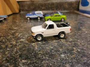 Greenlight 93 Ford Bronco Reifen N Rad getauscht neuwertig nie ausgestellt kein Top - Bild 1 von 2